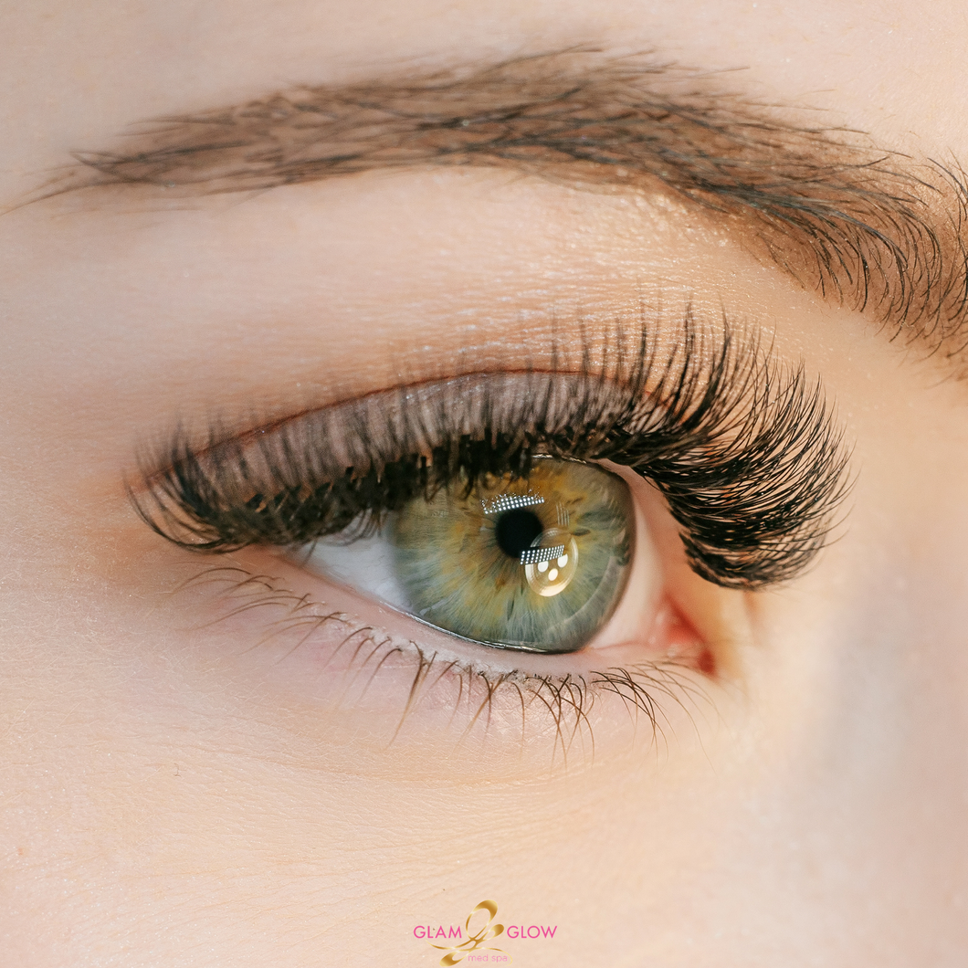 Hybrid Eyelash Extensions